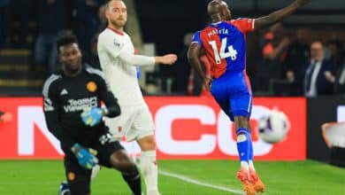 Manchester United n&atilde;o v&ecirc; a cor da bola e &eacute; humilhado pelo Crystal Palace