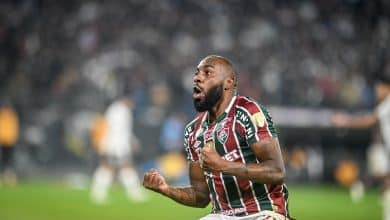Fluminense joga mal, mas acha gol com Manoel e vence Colo-Colo na Libertadores