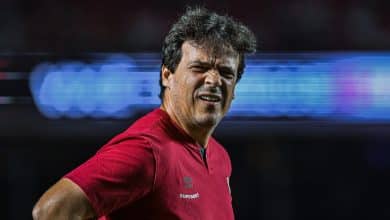 Fluminense cede virada ao S&atilde;o Paulo e entra na zona de rebaixamento do Brasileir&atilde;o