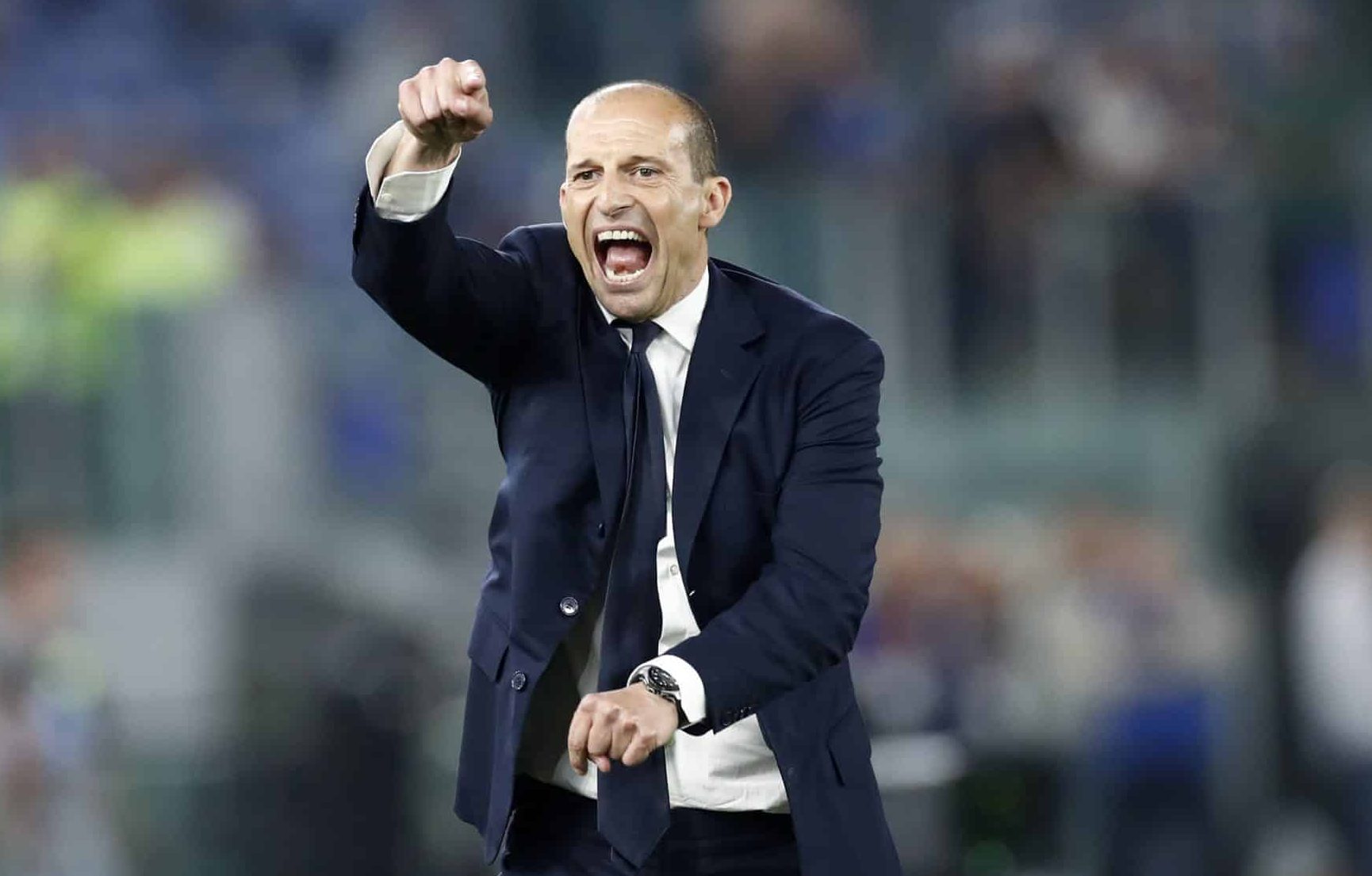 &lsquo;Amea&ccedil;ou arrancar minhas orelhas&rsquo;: Allegri ataca jornalista em dia de f&uacute;ria na Juventus