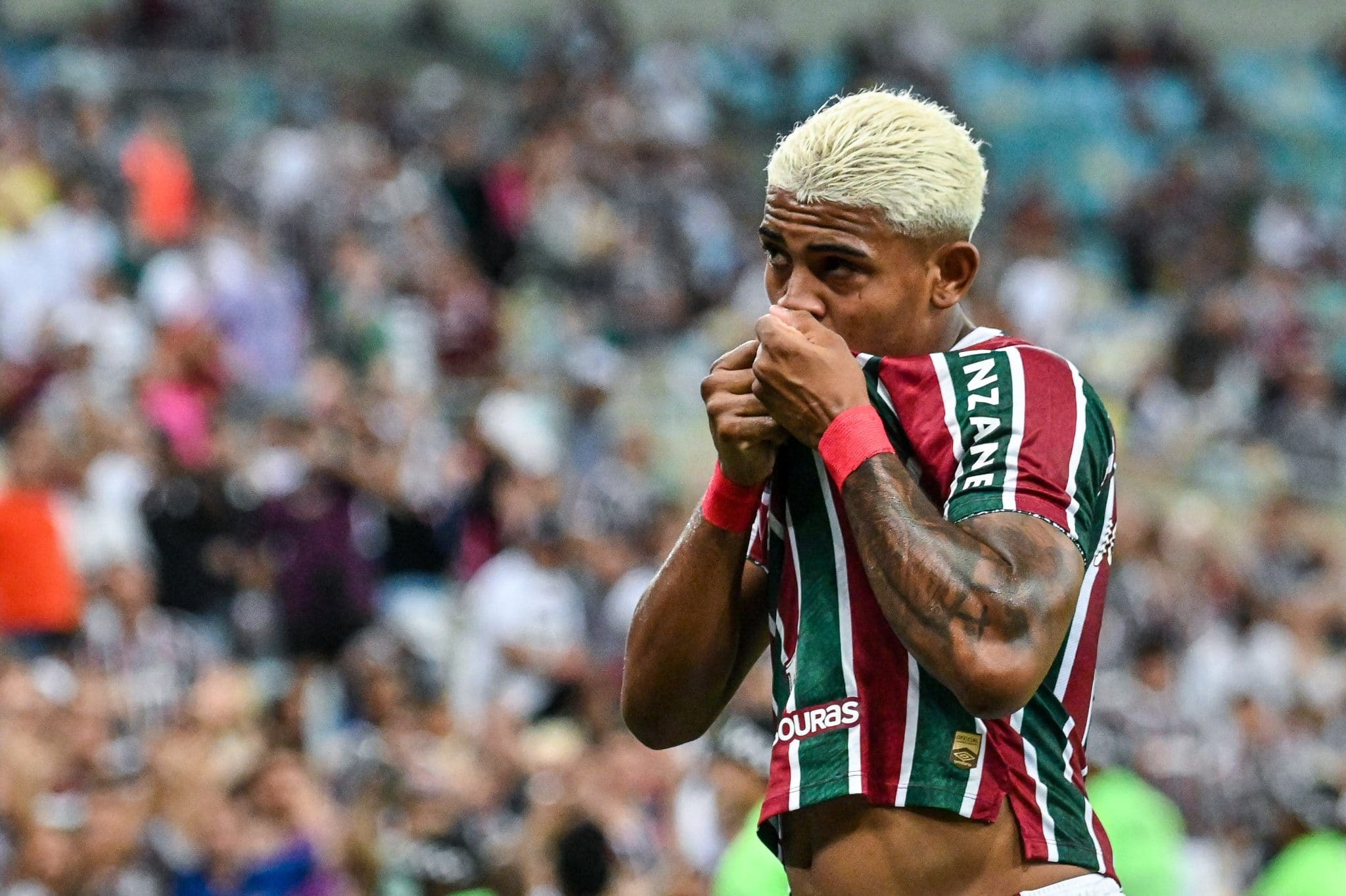John Kennedy marcou o segundo gol do Fluminense na vit&oacute;ria sobre o Sampaio Corr&ecirc;a - Foto: Icon sport