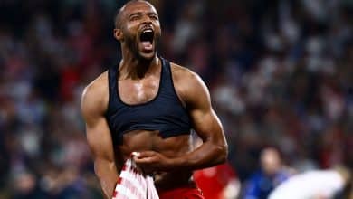 El Kaabi faz o imposs&iacute;vel e Olympiacos &eacute; campe&atilde;o da Conference League