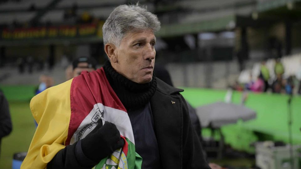 Renato celebra que vitória do Grêmio tenha minimizado (um pouco) a dor do povo gaúcho