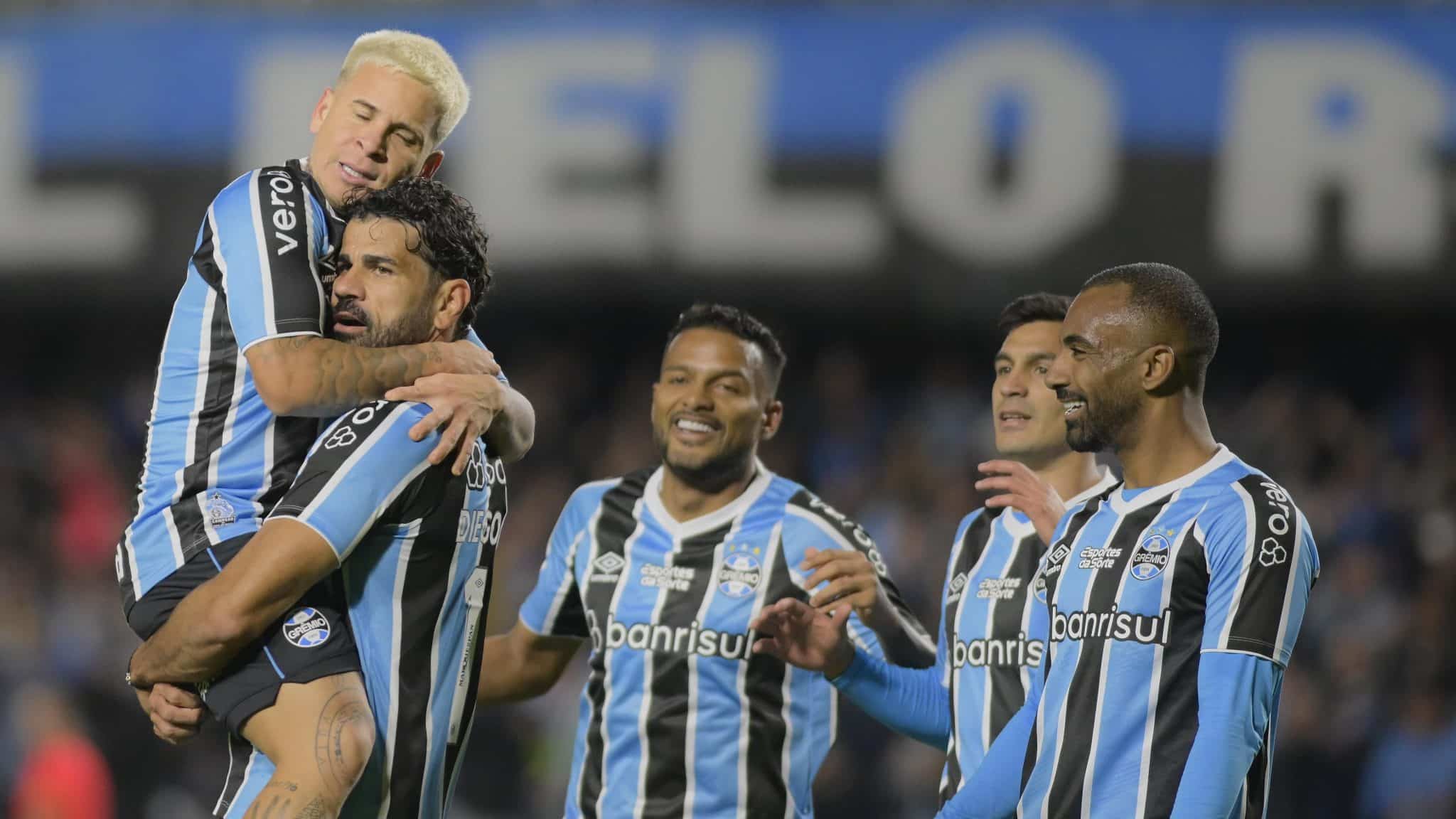 Gr&ecirc;mio volta em alto n&iacute;vel, goleia o The Strongest e segue muito vivo na Libertadores