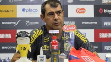 Al&eacute;m de recusar oferta do Vasco, Carille avisa que n&atilde;o deixar&aacute; Santos nesta temporada