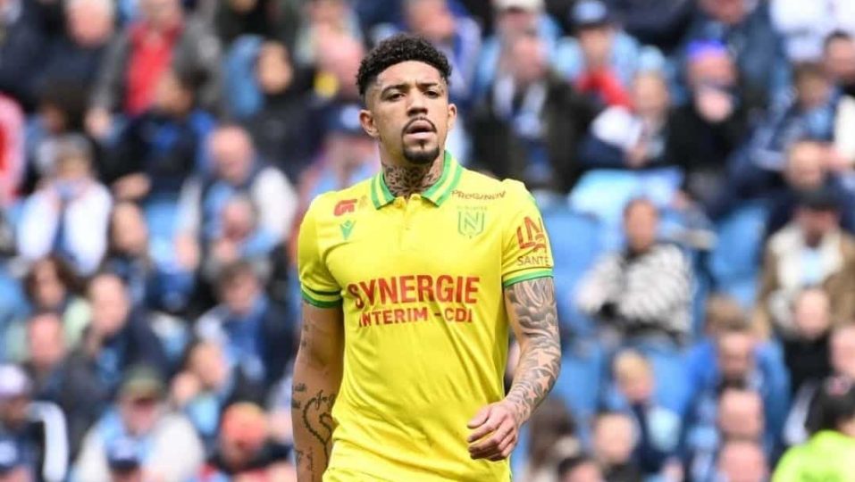 Ex-Fluminense e Corinthians, Douglas se destaca pelo Nantes na França