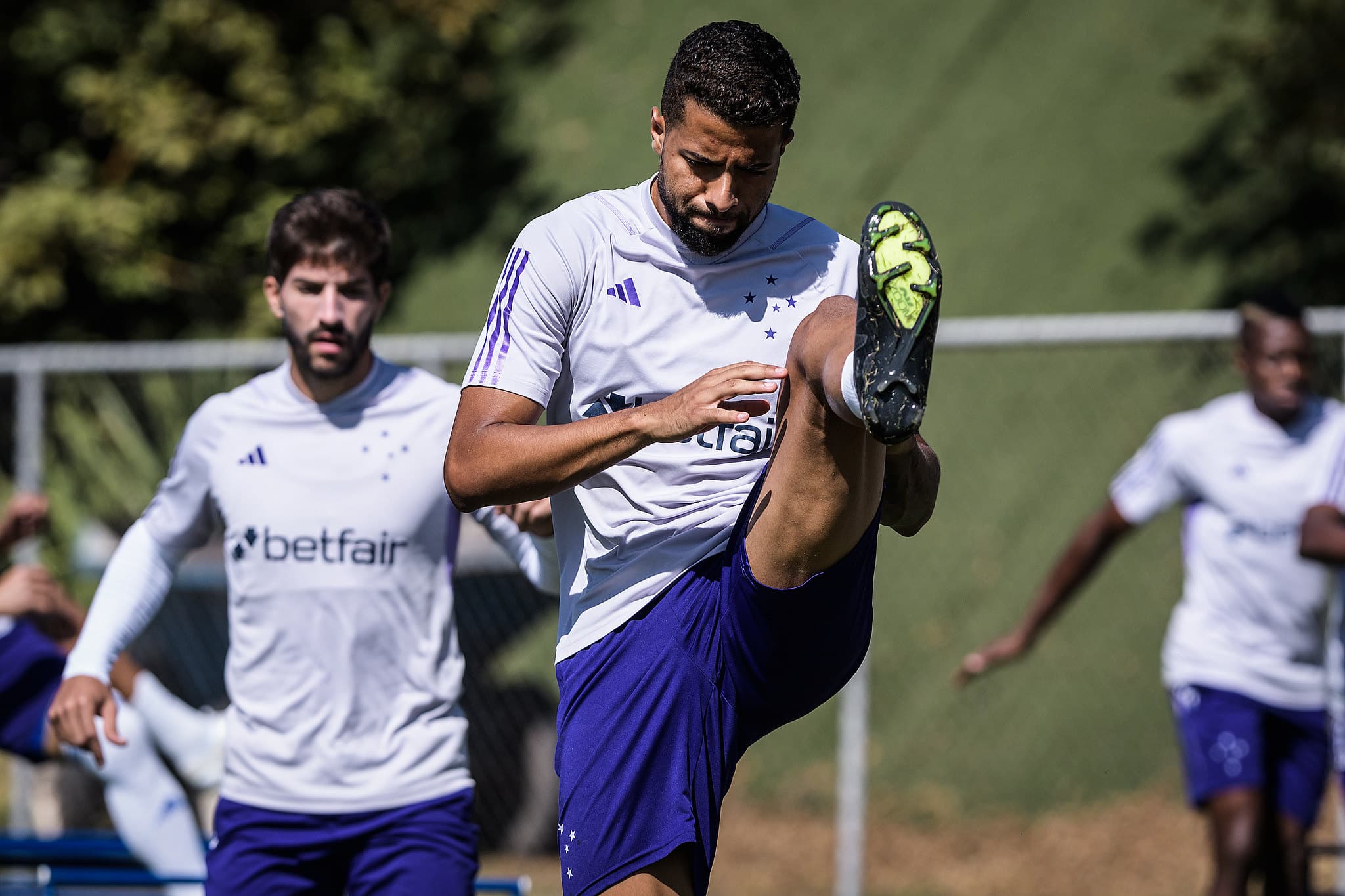 Jo&atilde;o Marcelo passou boa parte dos seus primeiros meses no Cruzeiro apenas treinando, mas n&atilde;o desanimou