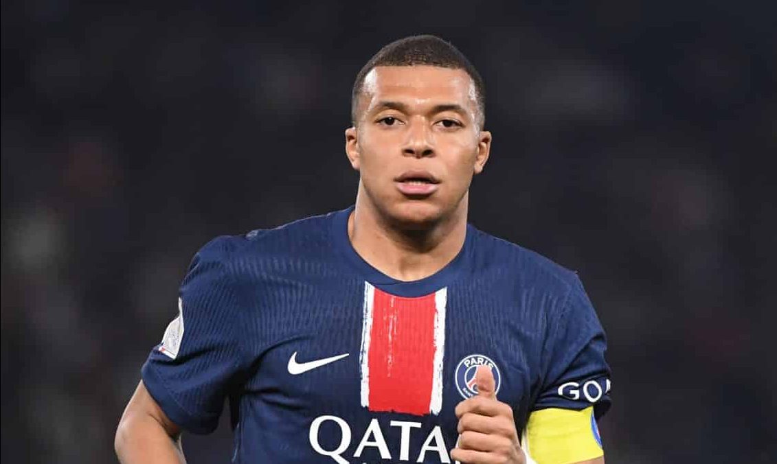 Homenagem e vaias: como foi a &uacute;ltima noite de Mbapp&eacute; pelo PSG em Paris