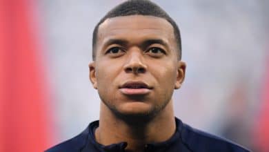 PSG se vinga, e bloqueia sal&aacute;rios e bonifica&ccedil;&otilde;es de Mbapp&eacute;