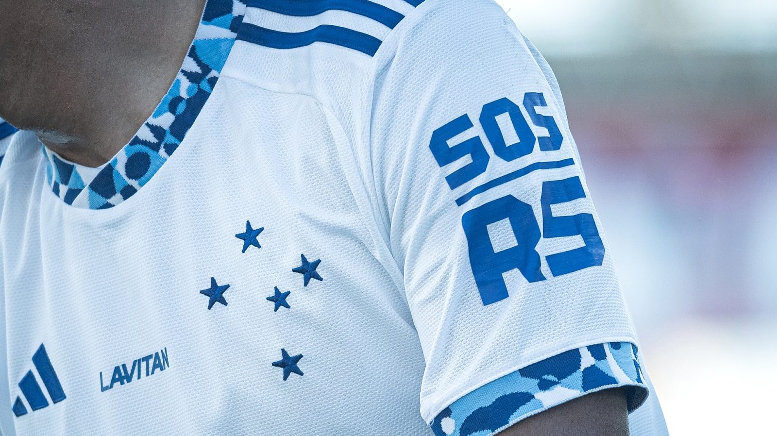 Matheus Pereira defende suspens&atilde;o do Brasileir&atilde;o: &lsquo;Parar e voltar com todo mundo 100%&rsquo;