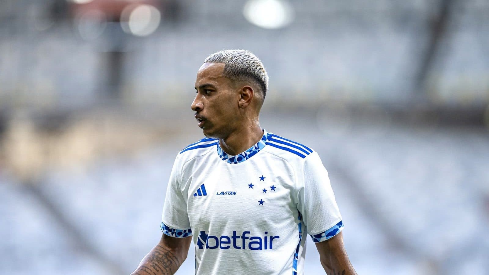 Cruzeiro visita Atl&eacute;tico-GO em busca de ampliar boa fase e subir na tabela