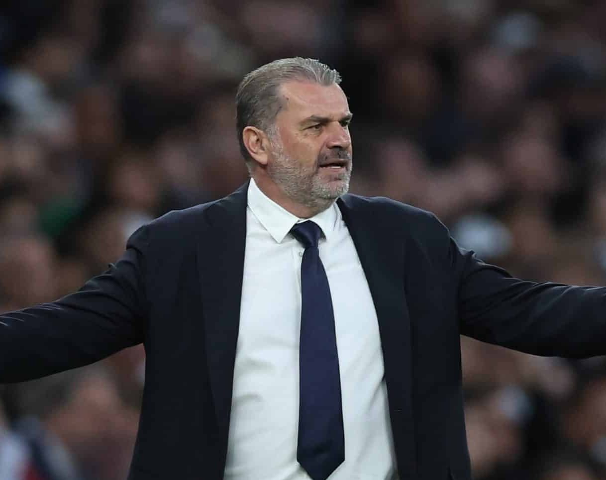 O que fez t&eacute;cnico do Tottenham perder a linha com seu pr&oacute;prio torcedor?
