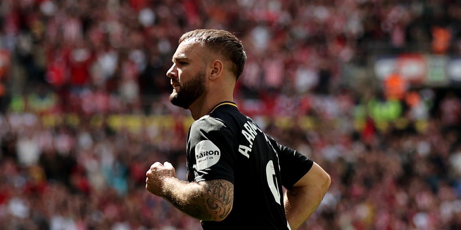 Jogo mais valioso do mundo termina com acesso do Southampton &agrave; Premier League em 24/25