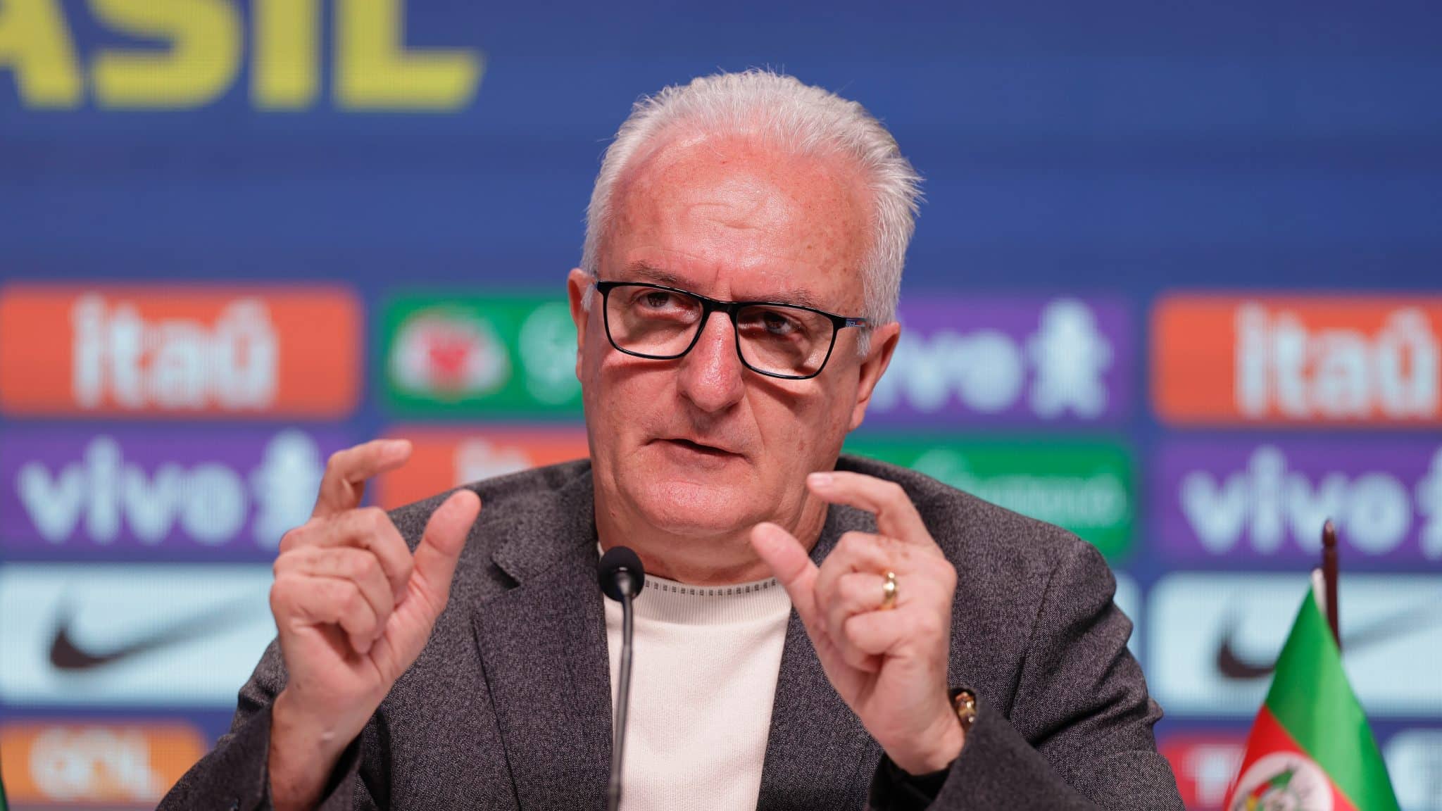 Dorival J&uacute;nior convoca mais quatro jogadores para a Copa Am&eacute;rica