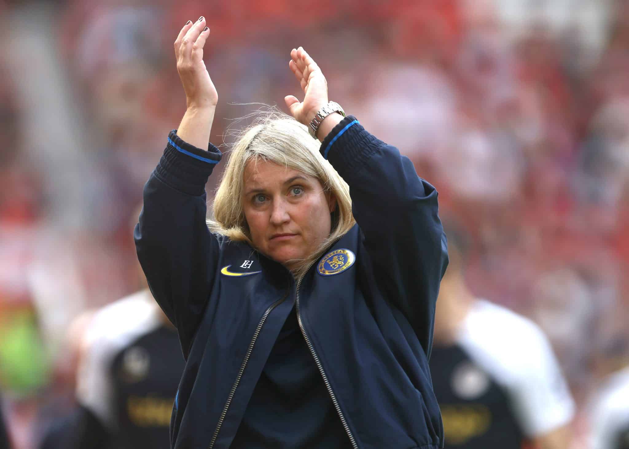 &lsquo;Definitivamente o mais dif&iacute;cil&rsquo;: Emma Hayes coroa sa&iacute;da do Chelsea com penta ingl&ecirc;s