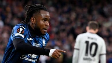 Lookman faz hist&oacute;ria com hat-trick, Atalanta derruba invicto Leverkusen e leva Liga Europa