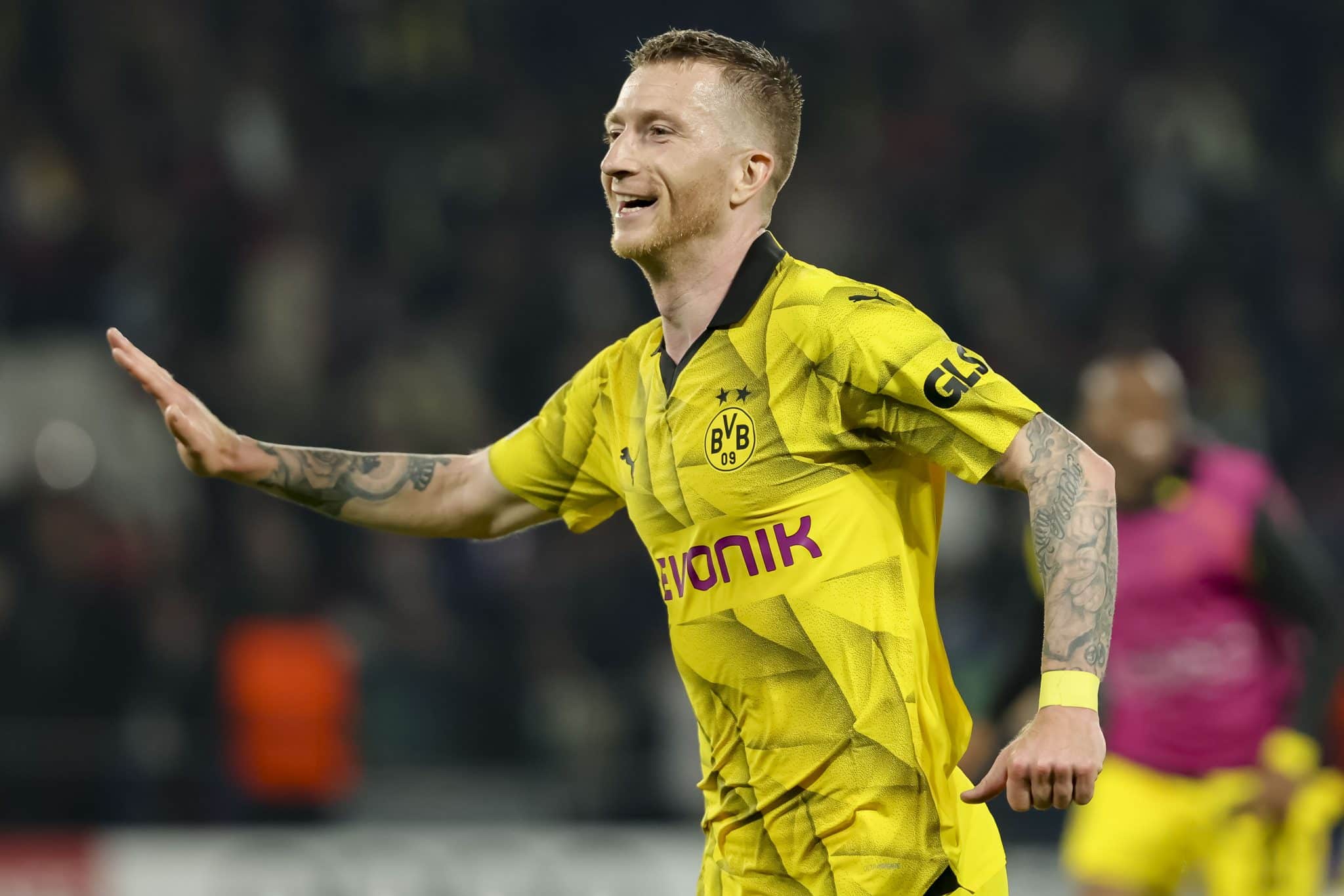 Ap&oacute;s &lsquo;loucura&rsquo;, Reus nem cogita novo vice da Champions League para o Dortmund