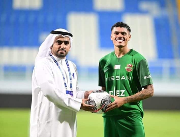 Ex-Flamengo, Mateusão esteve próximo de recorde histórico em partida nos Emirados Árabes