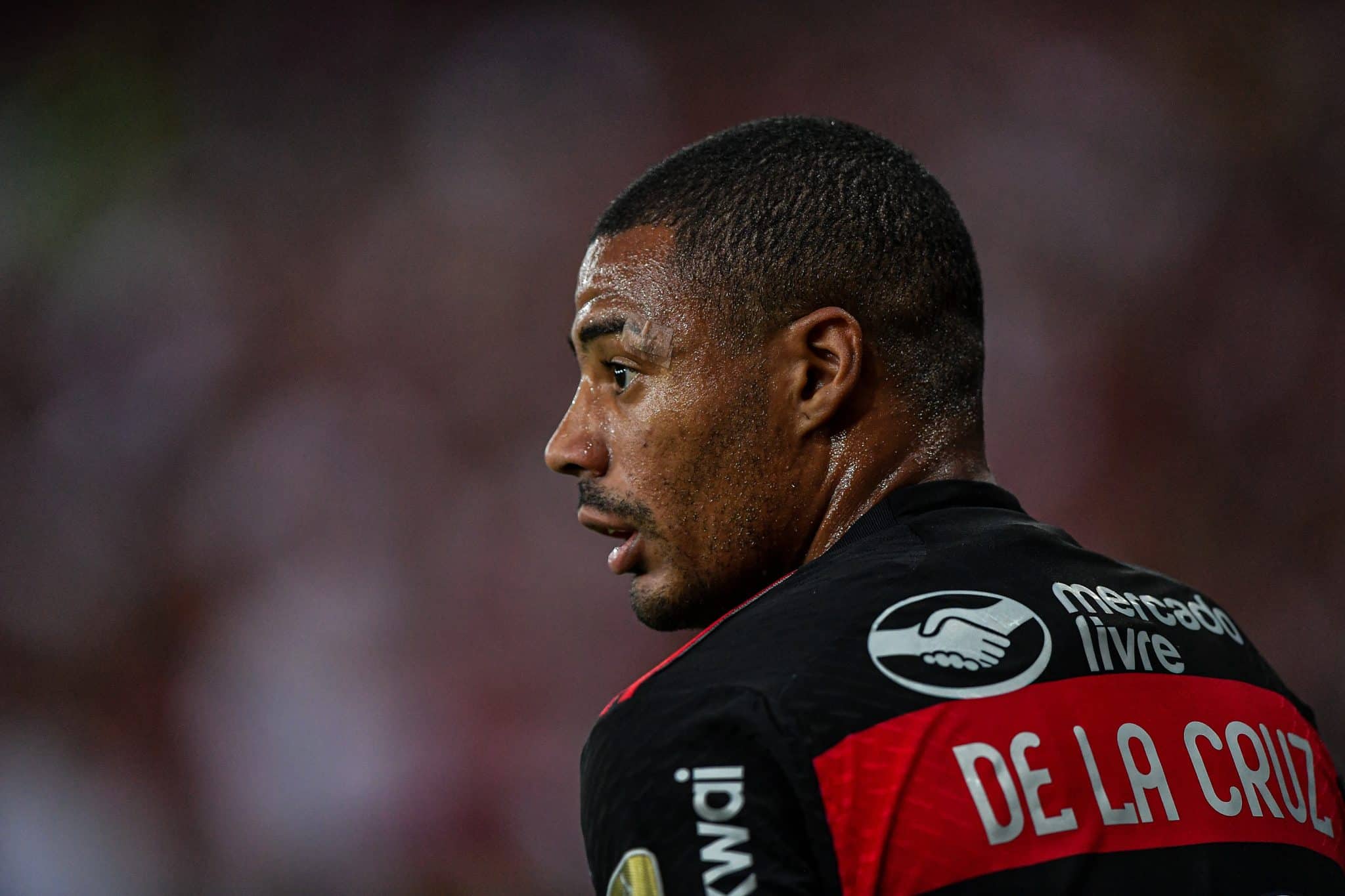 Reavalia&ccedil;&atilde;o afasta apreens&atilde;o do Flamengo com De La Cruz, que tem hist&oacute;rico de les&otilde;es no joelho