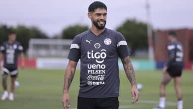 Parceiro de G&oacute;mez na sele&ccedil;&atilde;o quer Paraguai brigando de igual para igual com&nbsp;o&nbsp;Brasil