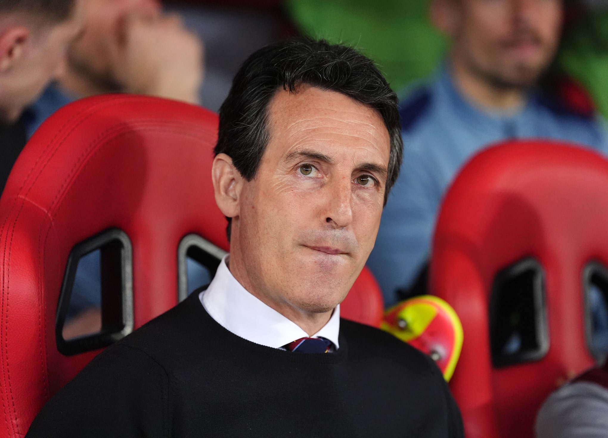 Por que Aston Villa pode ter que vender brasileiro mesmo ap&oacute;s se garantir na Champions?