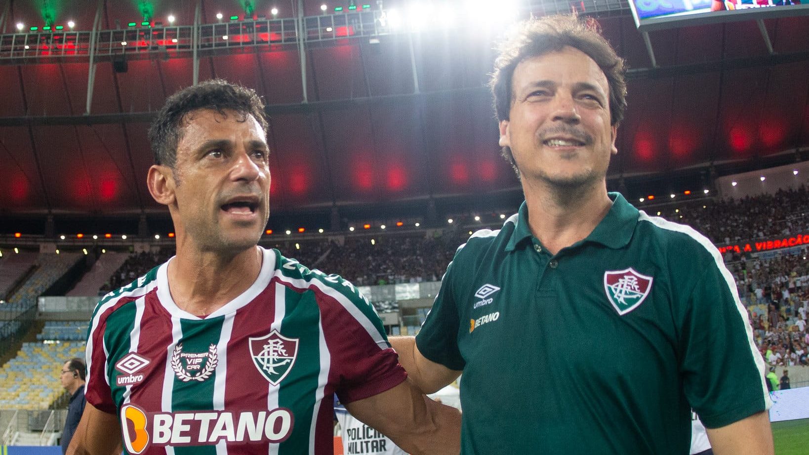 Fred e Fernando Diniz foram companheiros no Cruzeiro, e &iacute;dolo encerrou carreira no Fluminense com t&eacute;cnico como comandante - Foto: MARCELO GON&Ccedil;ALVES / FLUMINENSE FC