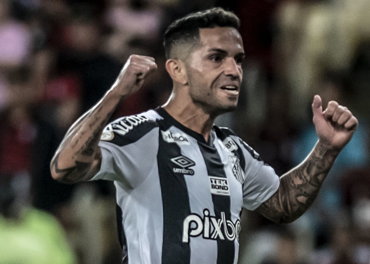 Santos: alvo de argentinos, piv&ocirc; de disputa na Fifa negocia sa&iacute;da definitiva