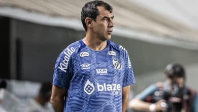 Apesar da crise do Santos, Carille entende que trabalho deve seguir &lsquo;a mesma linha&rsquo;