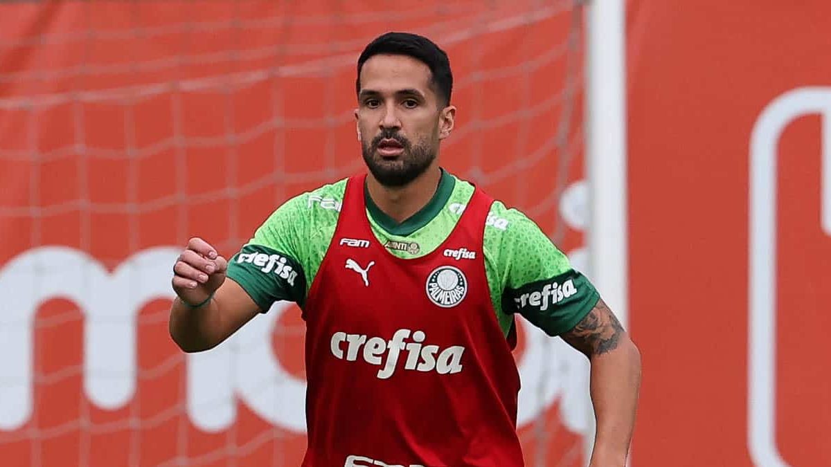 Prov&aacute;vel sa&iacute;da de Luan do Palmeiras &eacute; in&iacute;cio de reformula&ccedil;&atilde;o silenciosa ou caso pontual?
