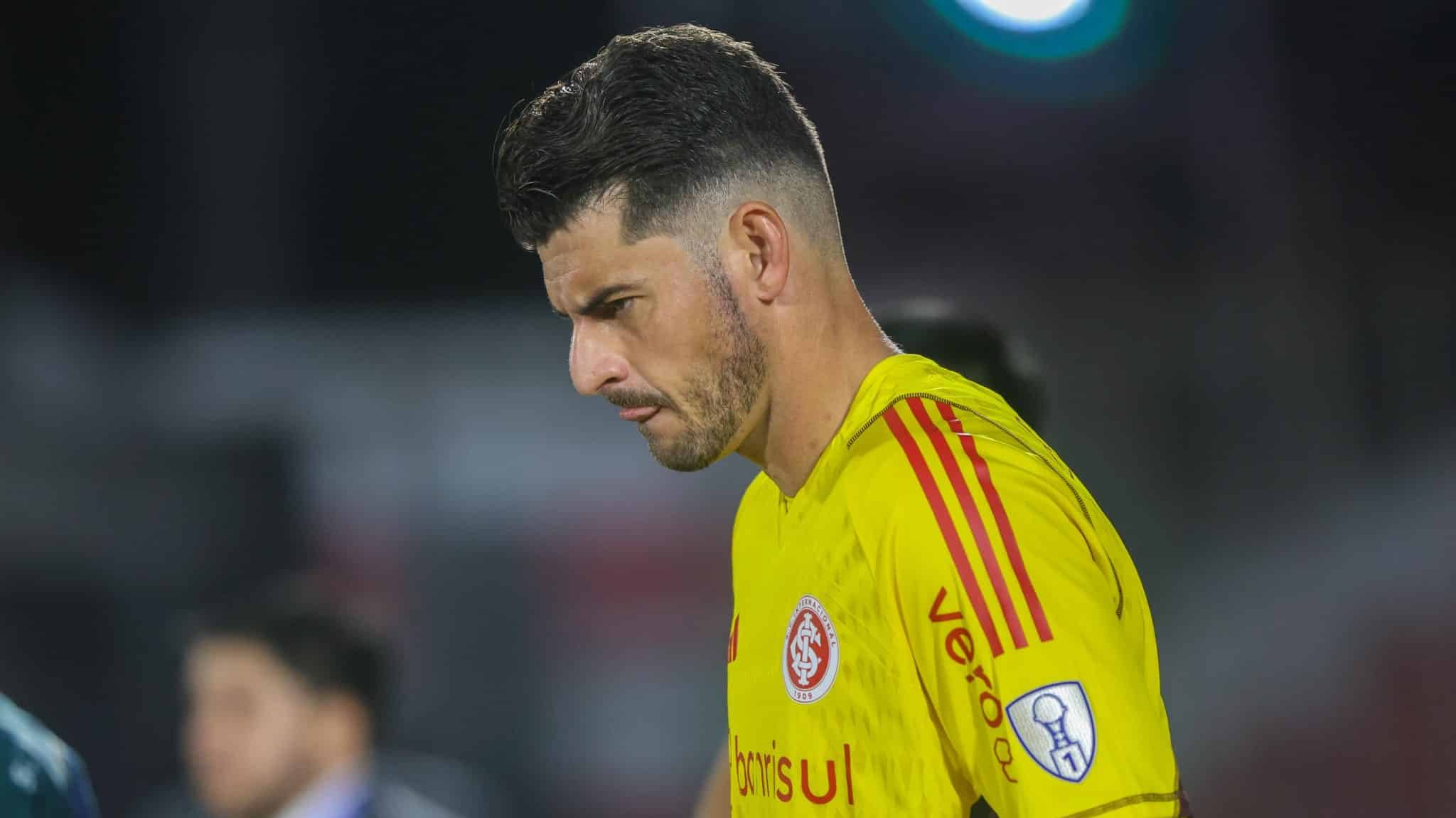 Quem &eacute; o veterano goleiro que o Inter escolheu para resolver emerg&ecirc;ncia e substituir&nbsp;Rochet