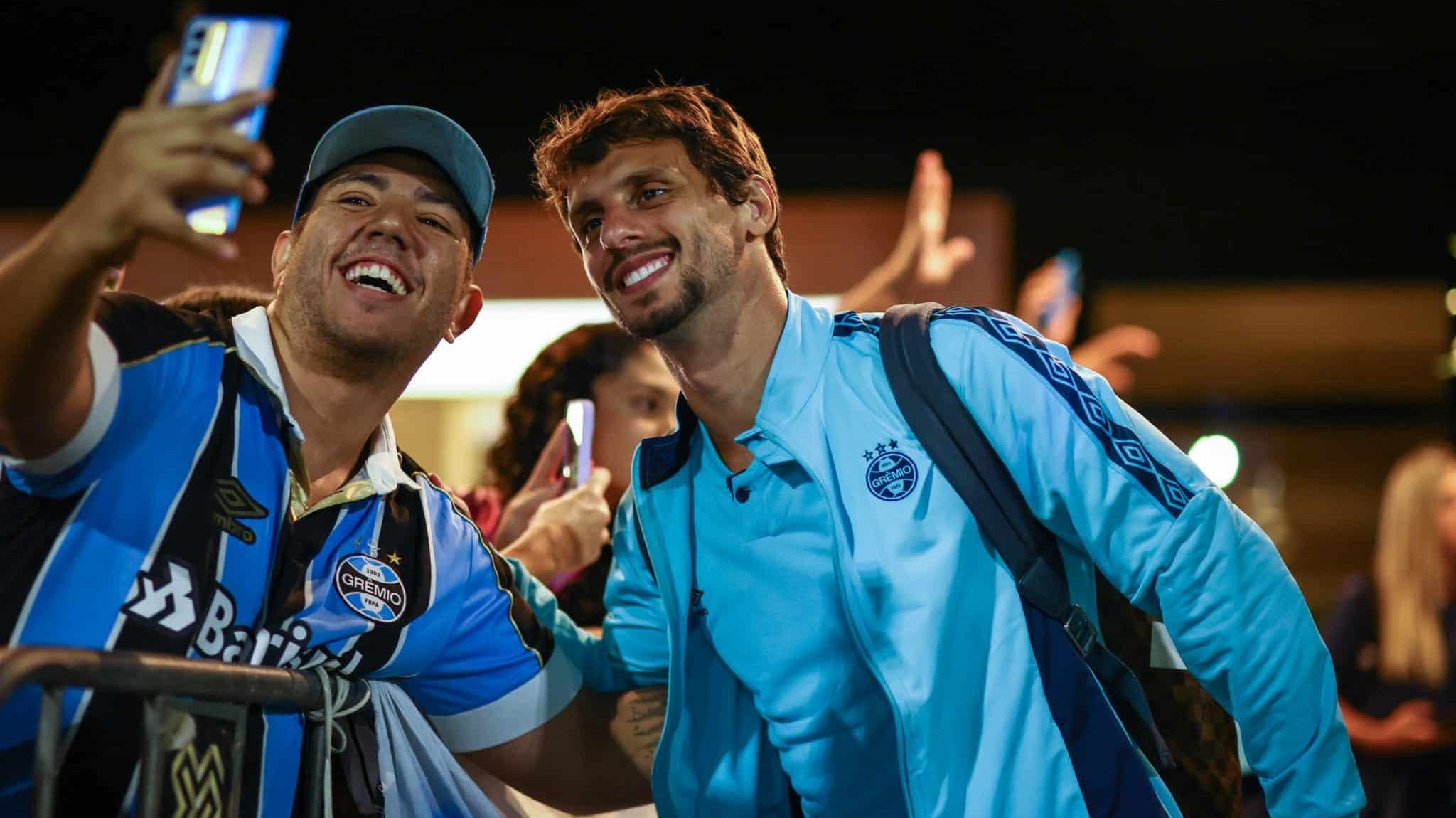 Como Rodrigo Caio conquistou Renato para reiniciar a carreira no Gr&ecirc;mio