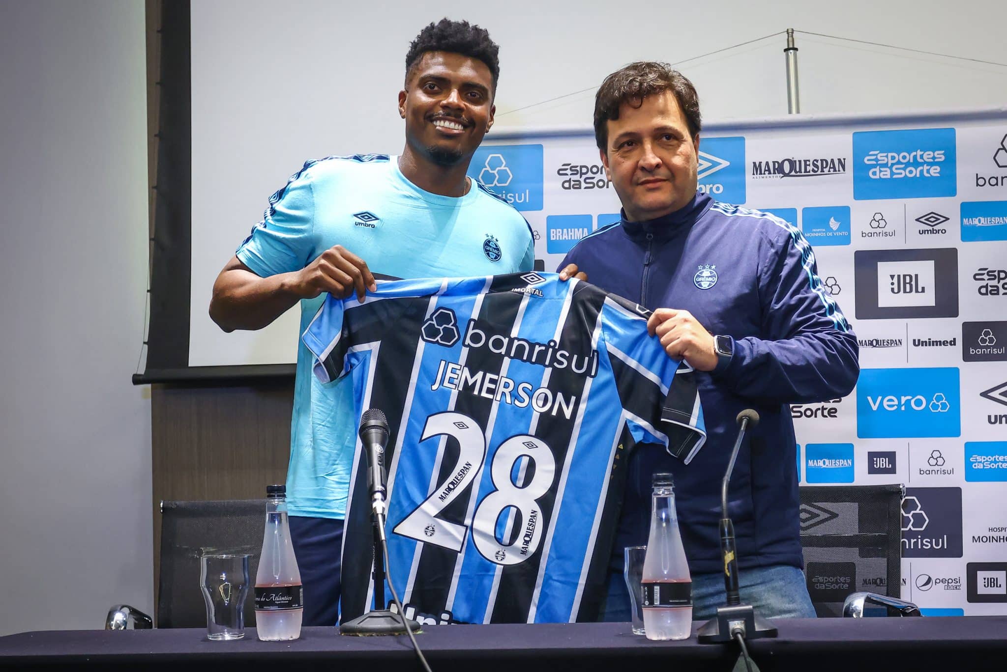 Foto: (Lucas Uebel/Gr&ecirc;mio FBPA) - Jemerson, jogador do Gr&ecirc;mio