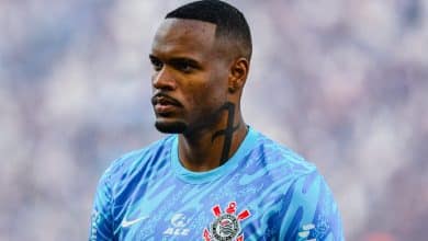 Clube ingl&ecirc;s se aproxima de Carlos Miguel e Corinthians perder&aacute; dois goleiros em menos de um m&ecirc;s