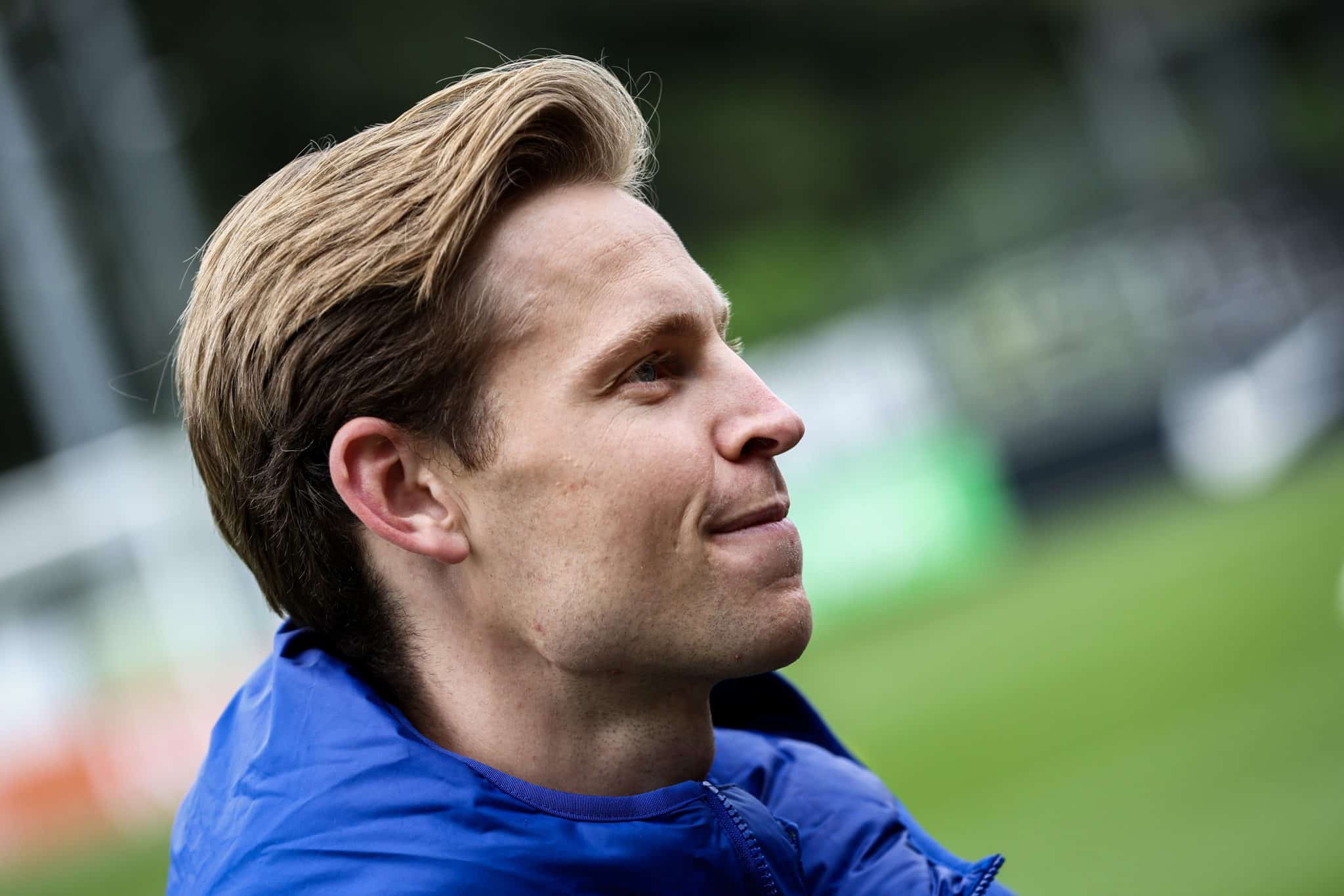 De Jong toma decis&atilde;o importante sobre perman&ecirc;ncia no Barcelona