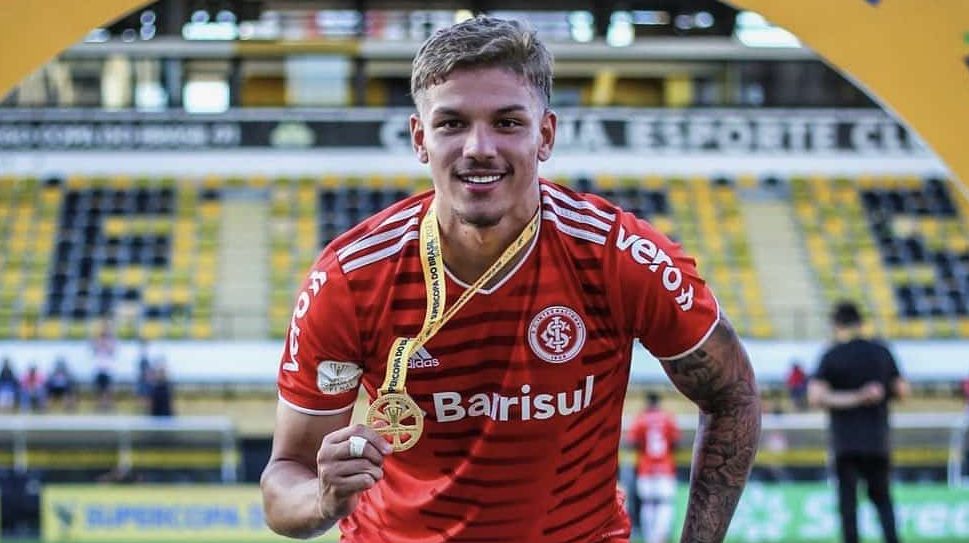 Em est&aacute;dio de boas recorda&ccedil;&otilde;es, quarto atacante do Internacional deve receber rara chance