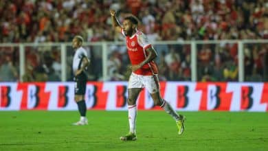 Wesley brilha na Ilha da Magia para recolocar o Internacional nos eixos e afundar o Corinthians