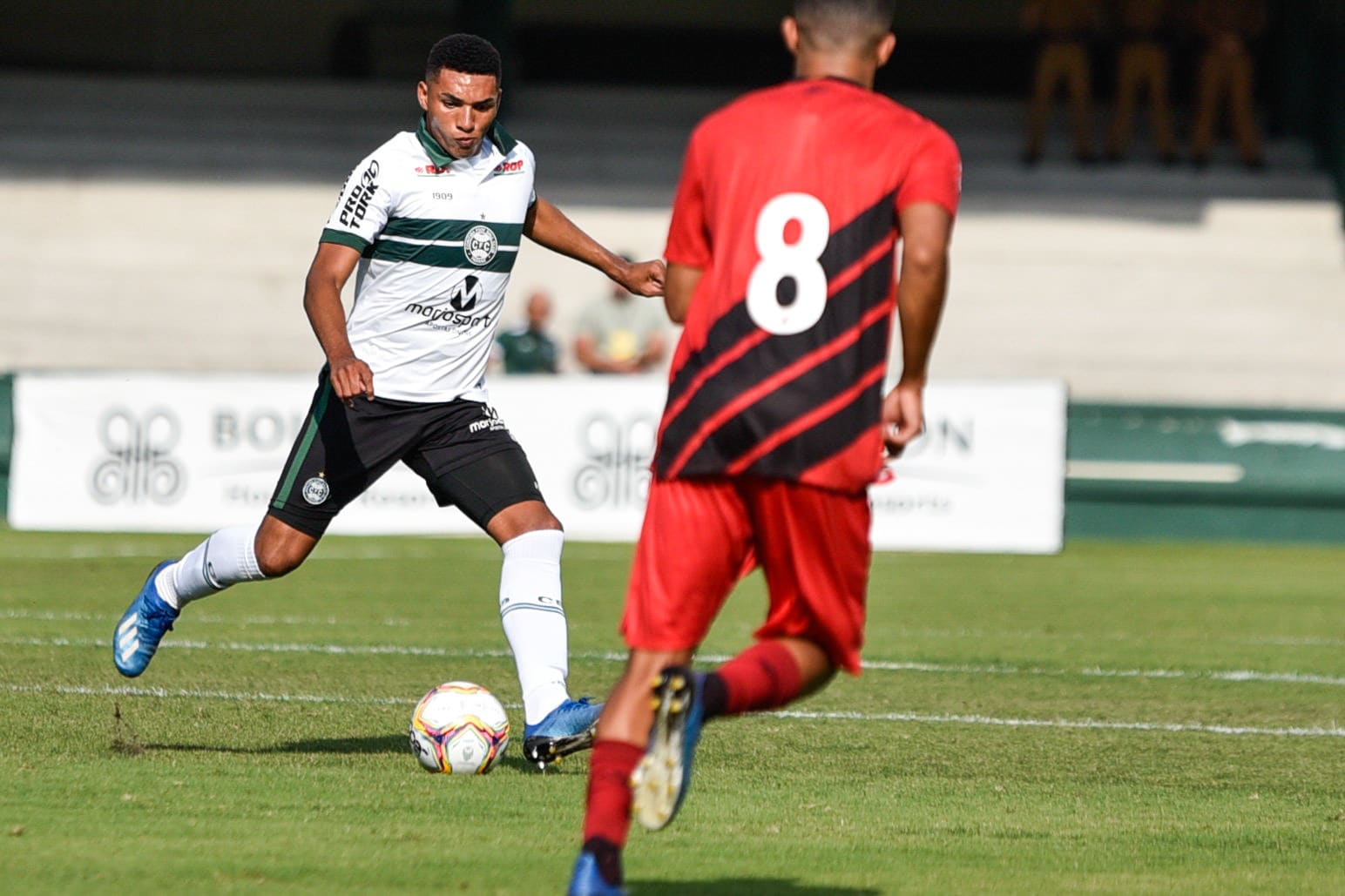 Foto: (IconSport) - Igor Jesus, novo jogador do Botafogo