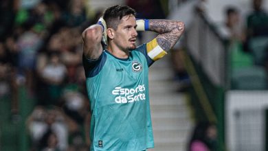 Apesar de engessado e previs&iacute;vel, Santos ganha presente de Tadeu para vencer o Goi&aacute;s