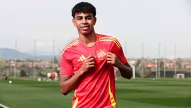 Esperan&ccedil;a da Espanha na Eurocopa ainda est&aacute; na escola, mas j&aacute; fala em fazer hist&oacute;ria