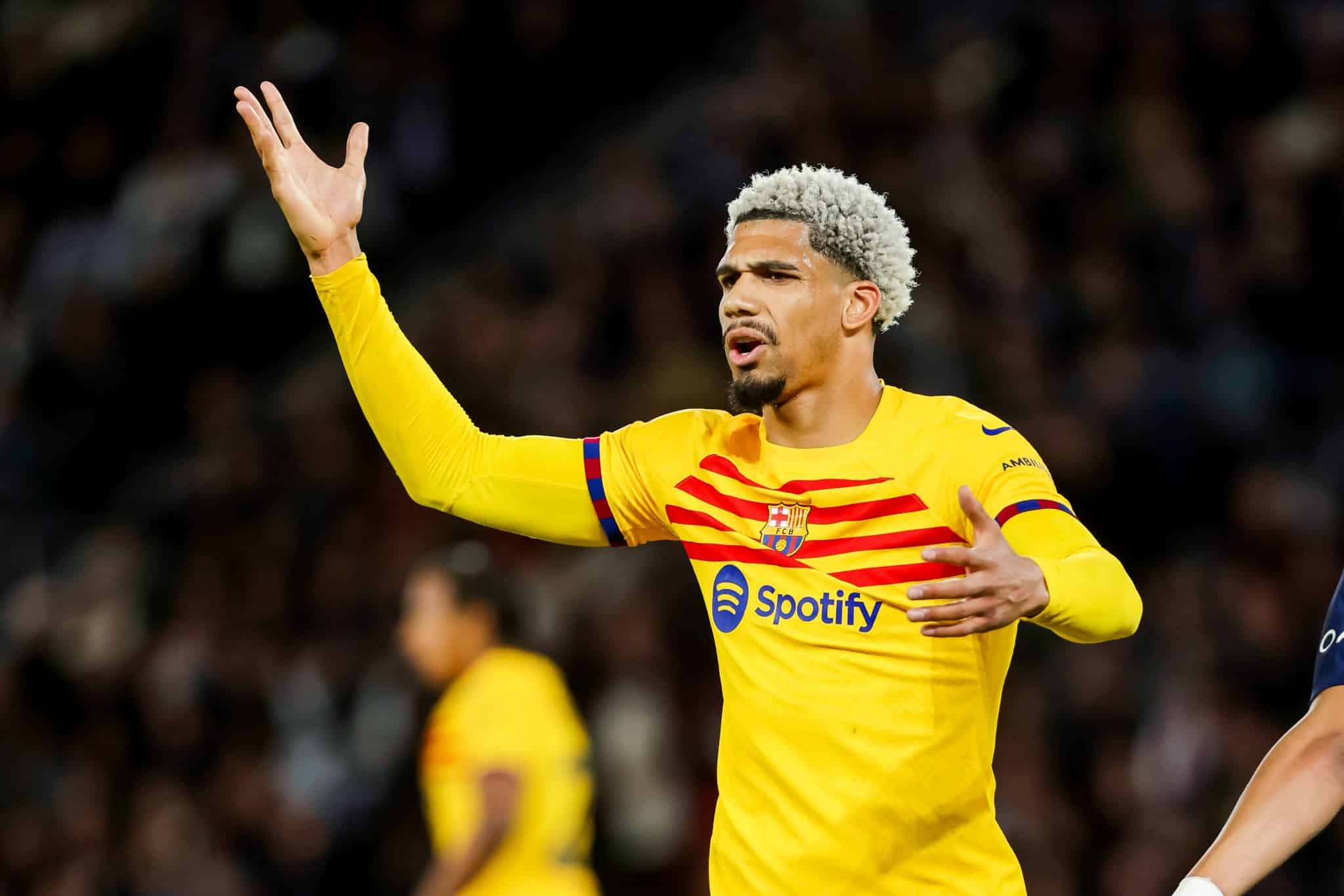 Ronald Ara&uacute;jo, do Barcelona Foto: (IconSport) 