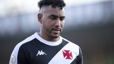 Vasco confirma les&atilde;o de Payet, e esse est&aacute; longe de ser o &uacute;nico problema cruz-maltino