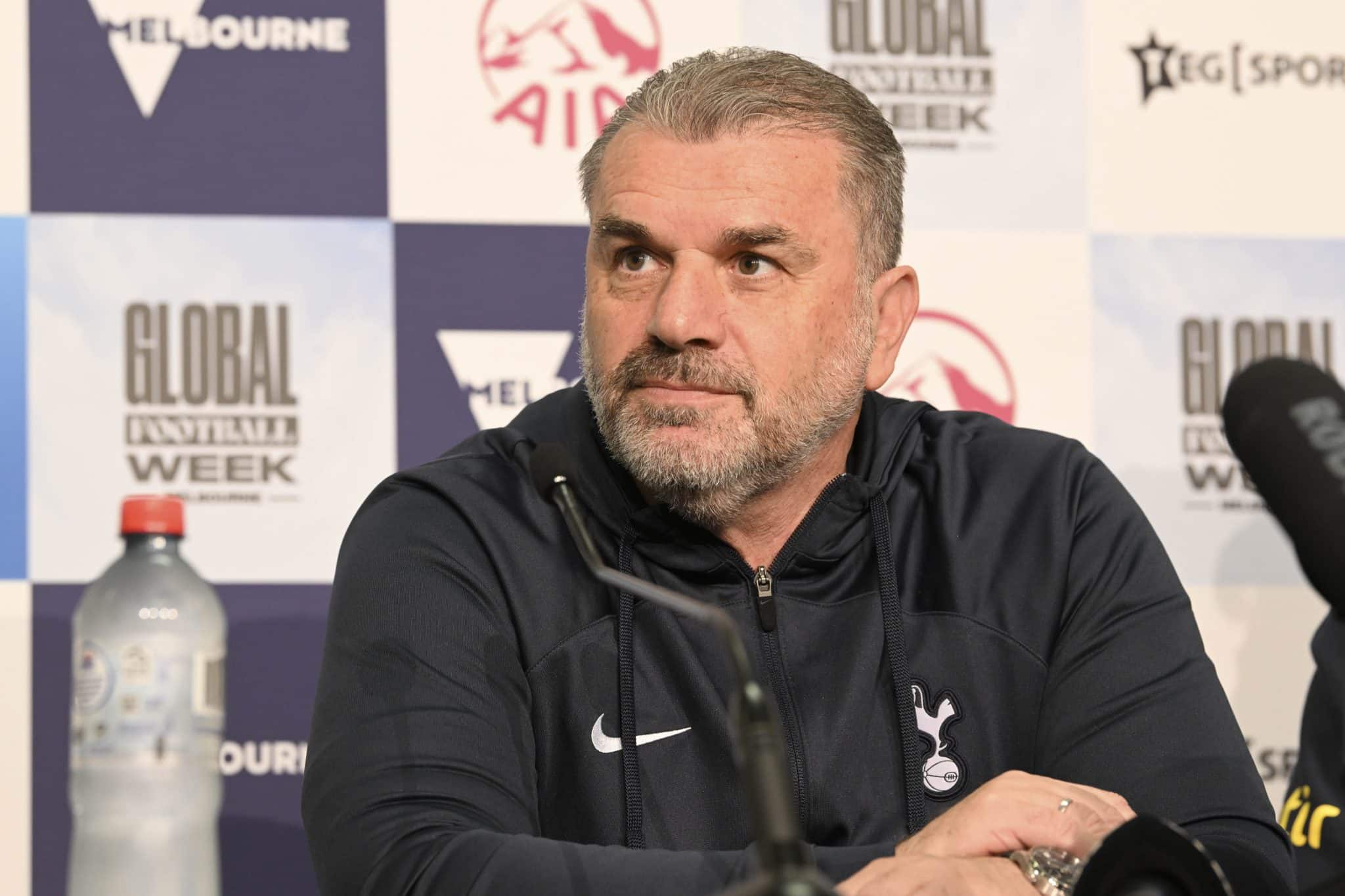 Fora dos planos de Ange Postecoglou, Tottenham confirma sa&iacute;da de quatro jogadores