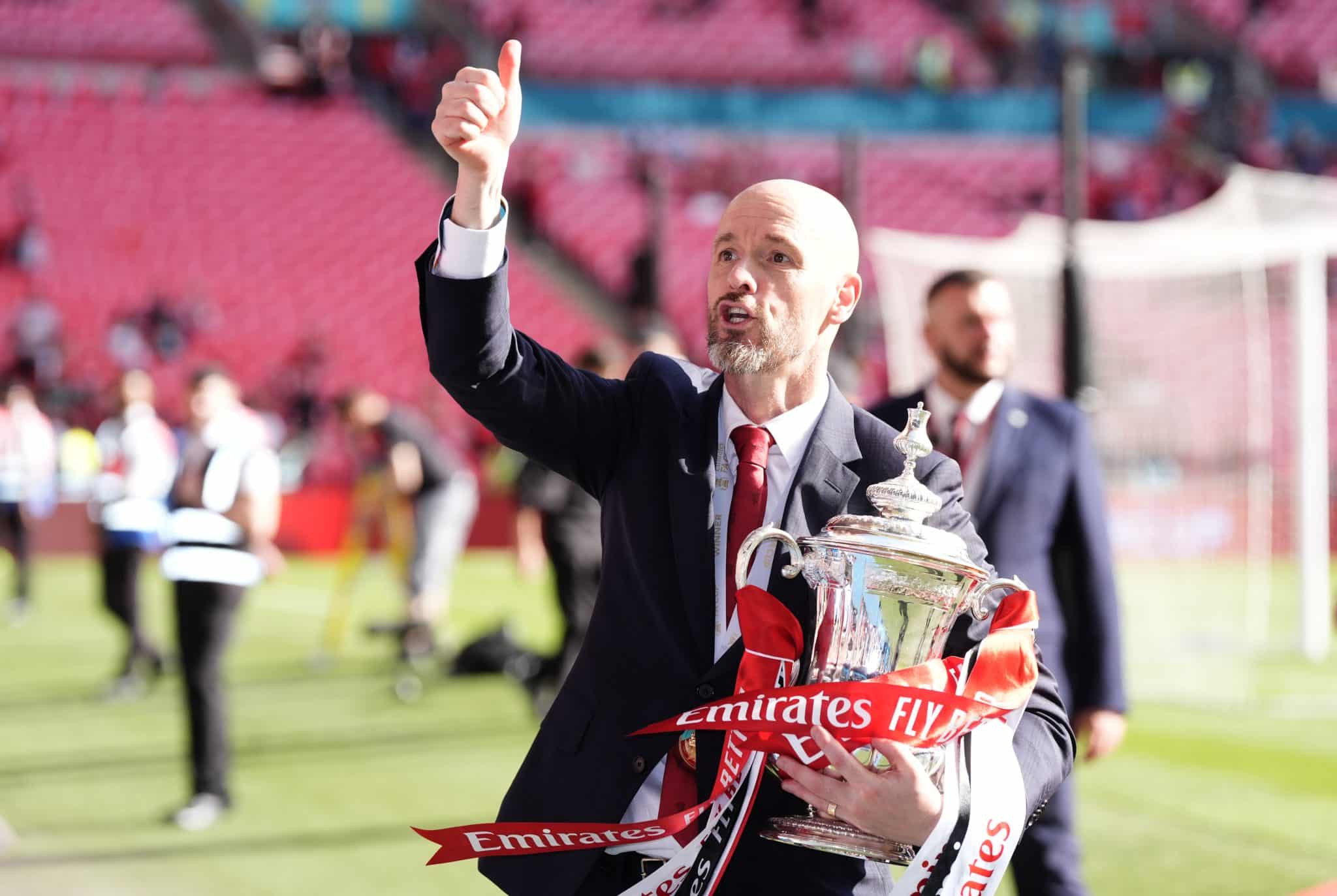 Manchester United encerra novela e define futuro de Ten Hag
