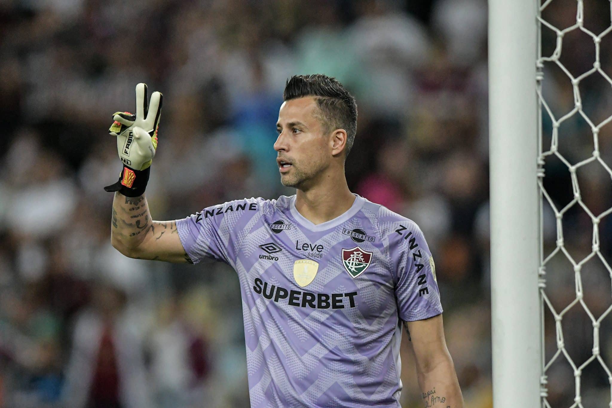 Fluminense de F&aacute;bio tem p&eacute;ssima defesa em 2024 - Foto: Icon sport