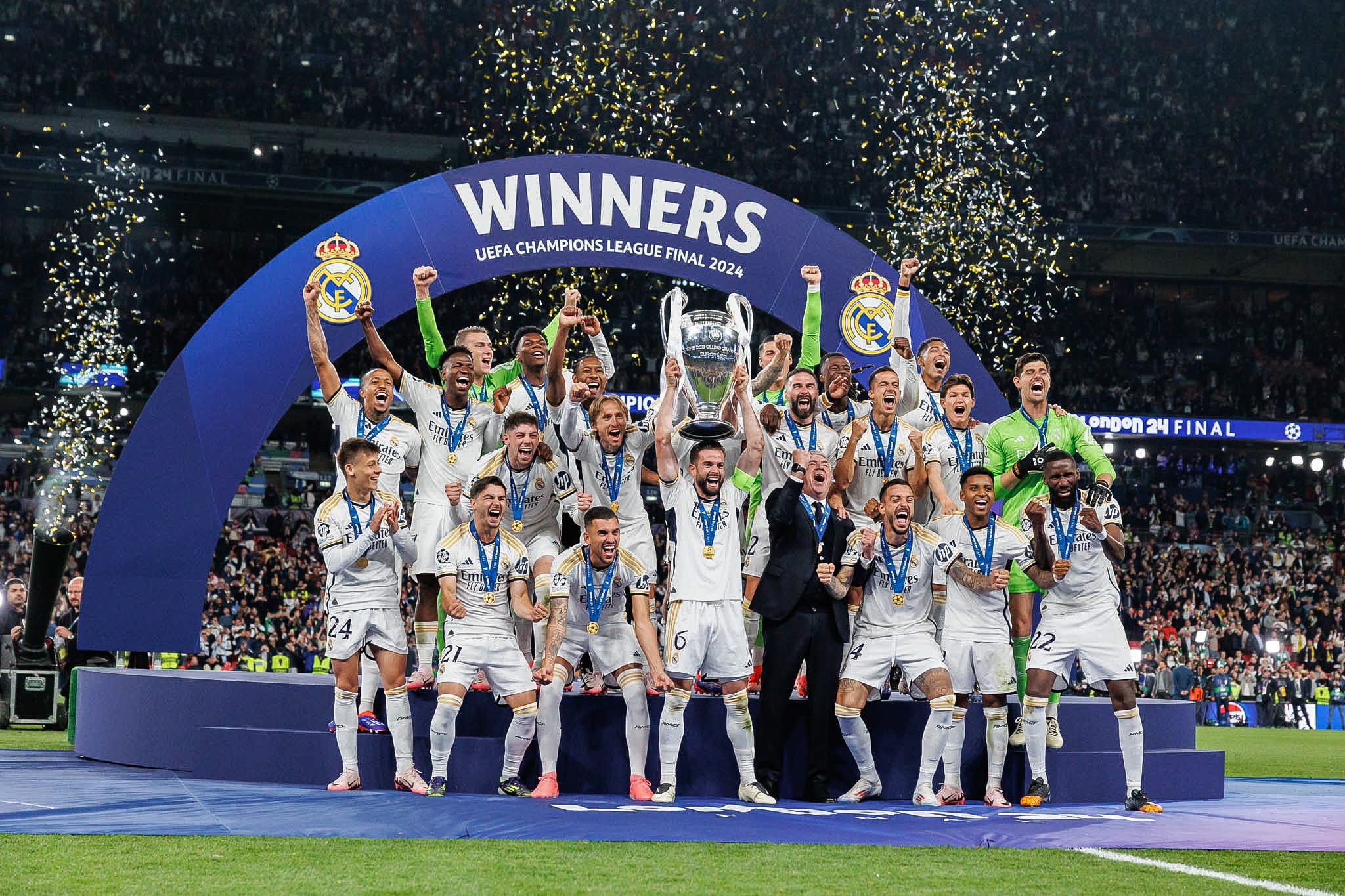 Real Madrid garante perman&ecirc;ncia de her&oacute;i da semifinal da Champions League
