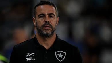 Como &lsquo;desorganiza&ccedil;&atilde;o defensiva&rsquo; de Artur Jorge ajudou o Botafogo a vencer o Fluminense