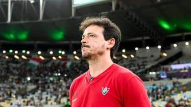 &lsquo;A torcida est&aacute; vaiando o cara certo&rsquo;, admite Diniz ap&oacute;s nova derrota do Fluminense