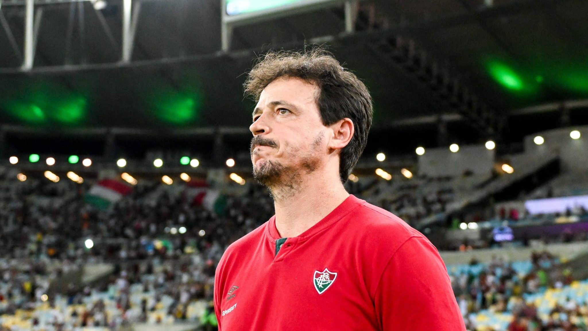 &lsquo;A torcida est&aacute; vaiando o cara certo&rsquo;, admite Diniz ap&oacute;s nova derrota do Fluminense