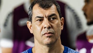 Apesar da atua&ccedil;&atilde;o engessada do Santos, Carille descarta novas varia&ccedil;&otilde;es t&aacute;ticas