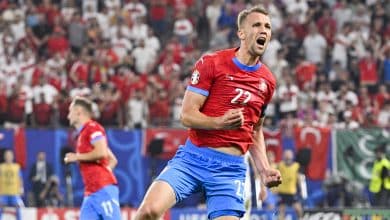 Parceiro de Paquet&aacute; brilha e Rep&uacute;blica Tcheca fica perto de milagre contra Turquia